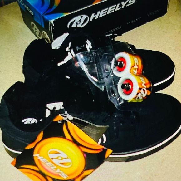 Heelys Skate Sneaker - Picture 6 of 6